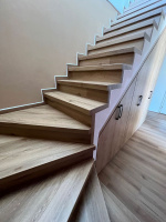  Vinylove schody s nosem Dub Natur